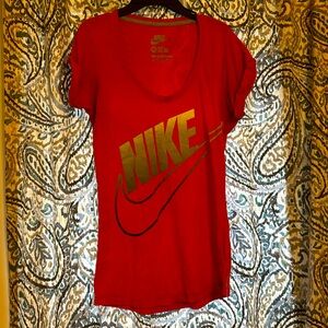 Nike Loose Fit Tee